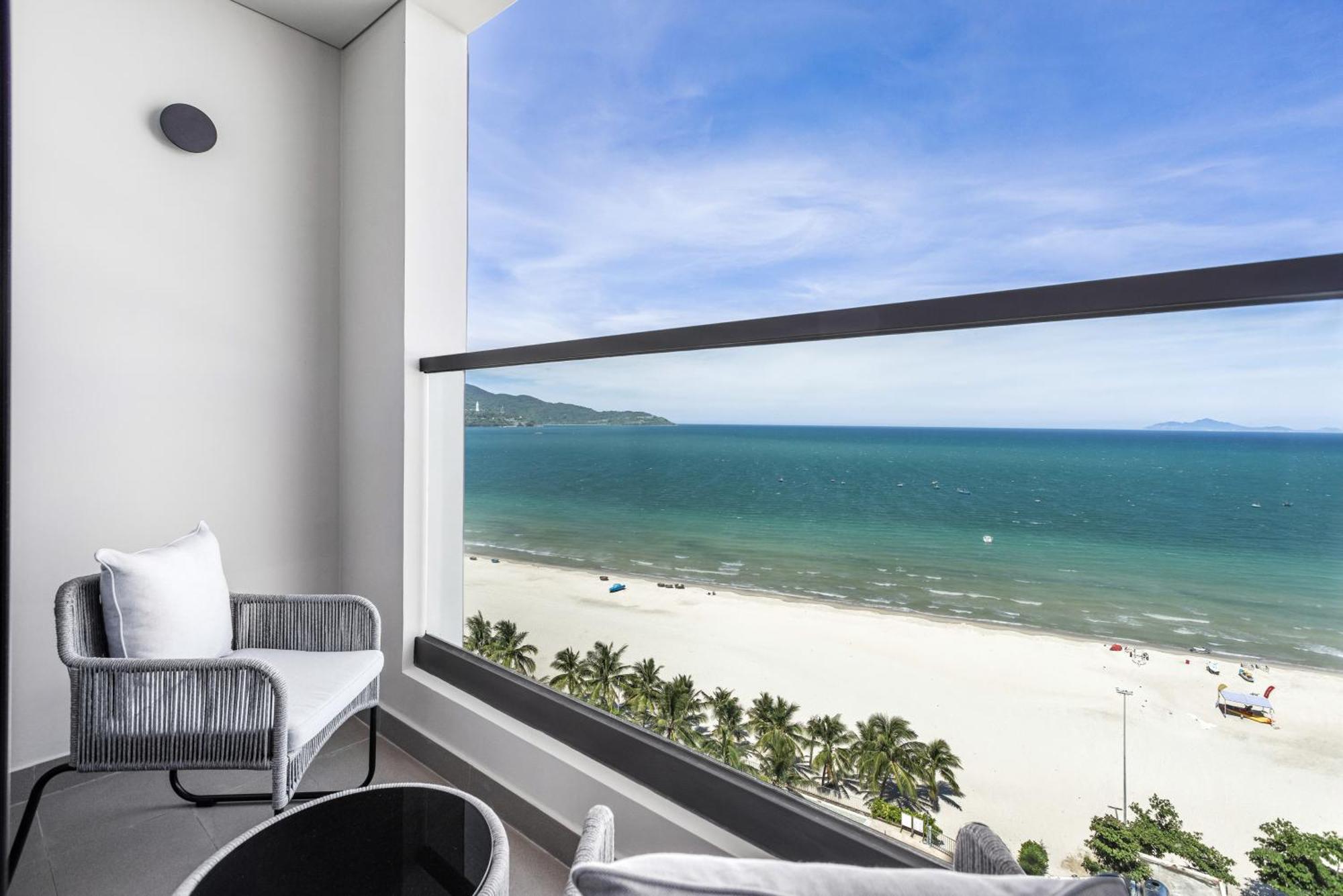 فندق Radisson Red Danang المظهر الخارجي الصورة